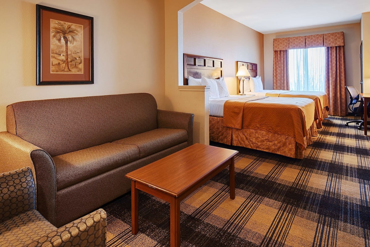 Suite, 2 Queen Beds, Non Smoking, Refrigerator & Microwave | In-room safe, desk, iron/ironing board, free WiFi