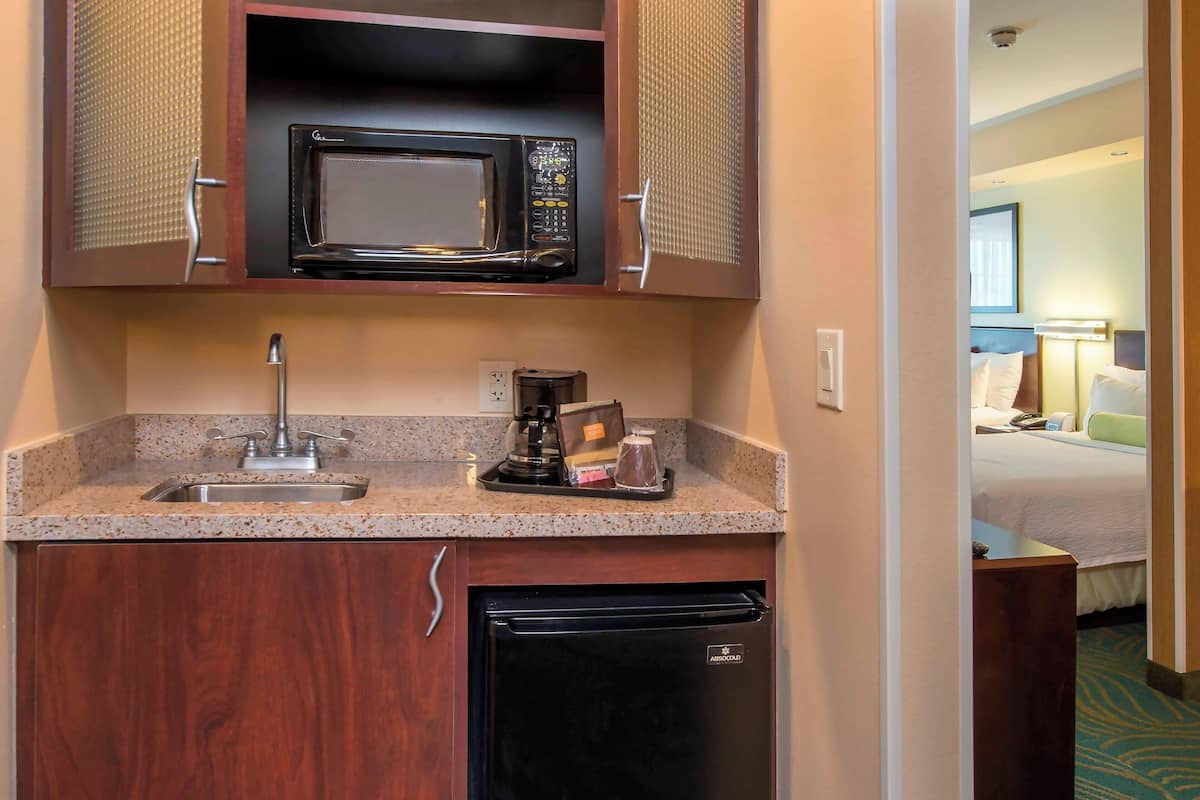 Fridge, microwave, coffee/tea maker