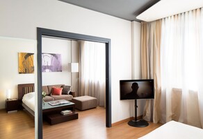 套房, 多张床, 无烟房 | 防过敏的被褥、羽绒被、迷你吧、客房内保险箱