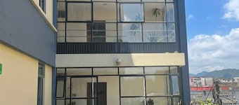 Hotel Trueba