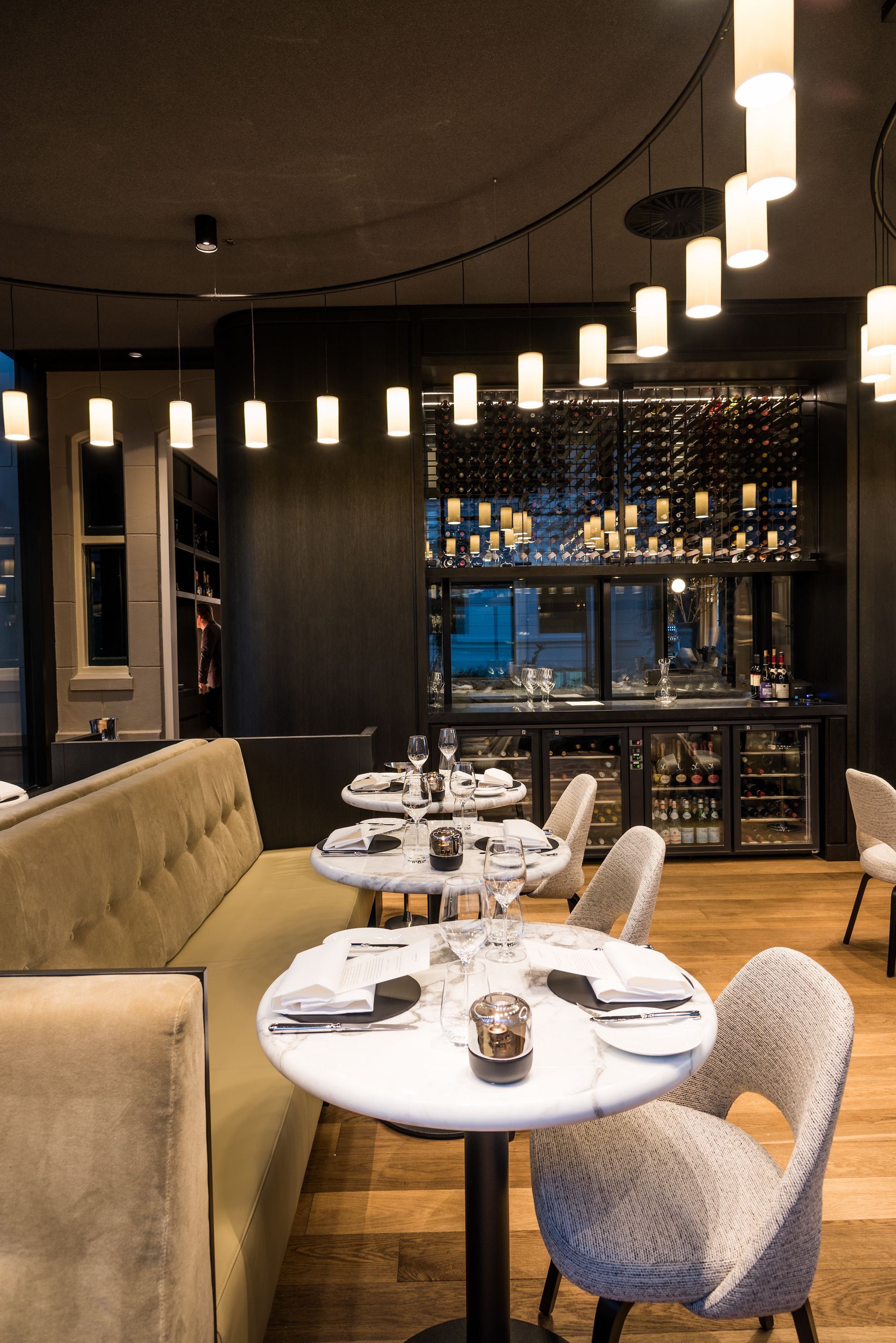 breakfast, lunch, dinner served; al fresco dining