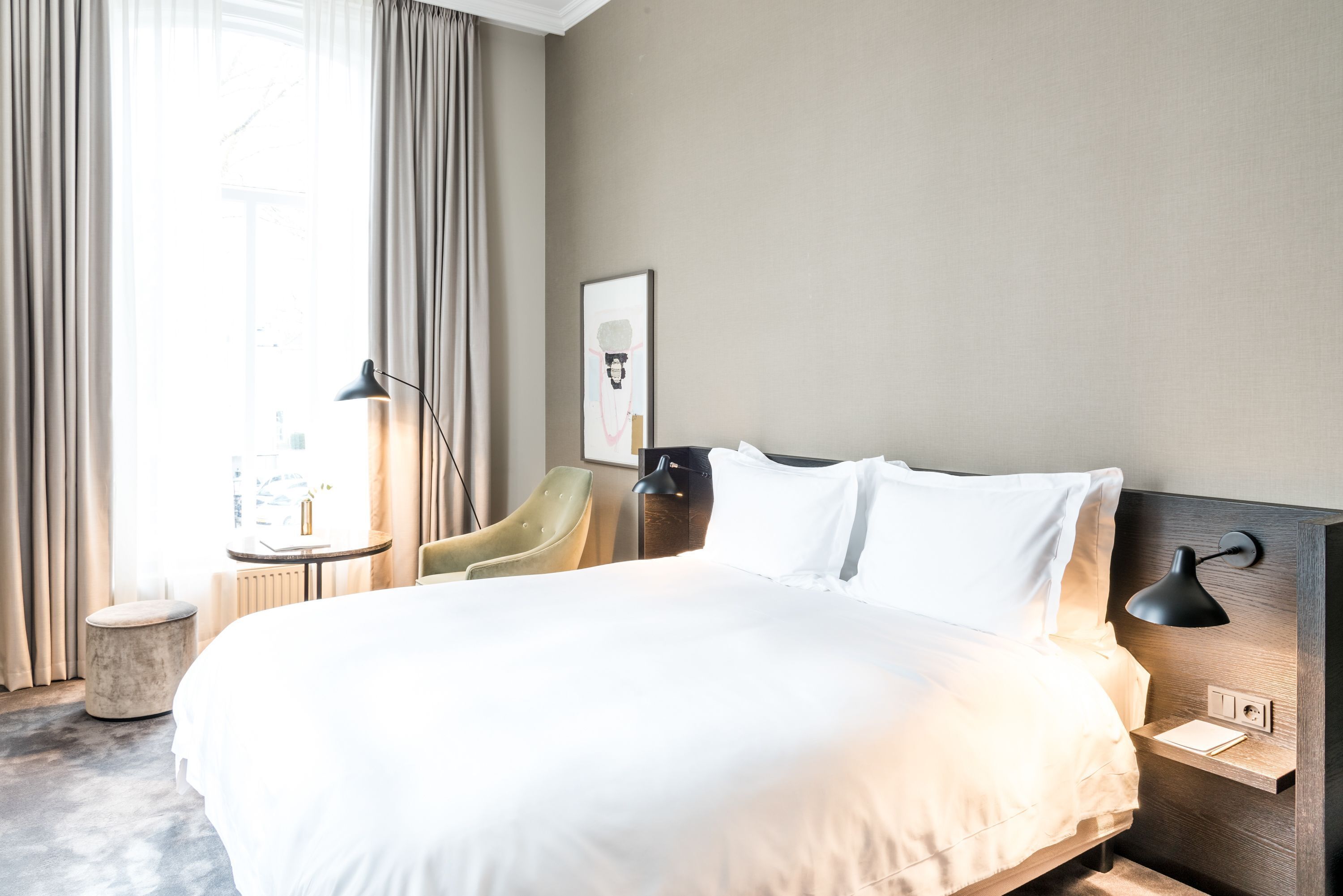 Literie hypoallergénique, couette en duvet d'oie, minibar