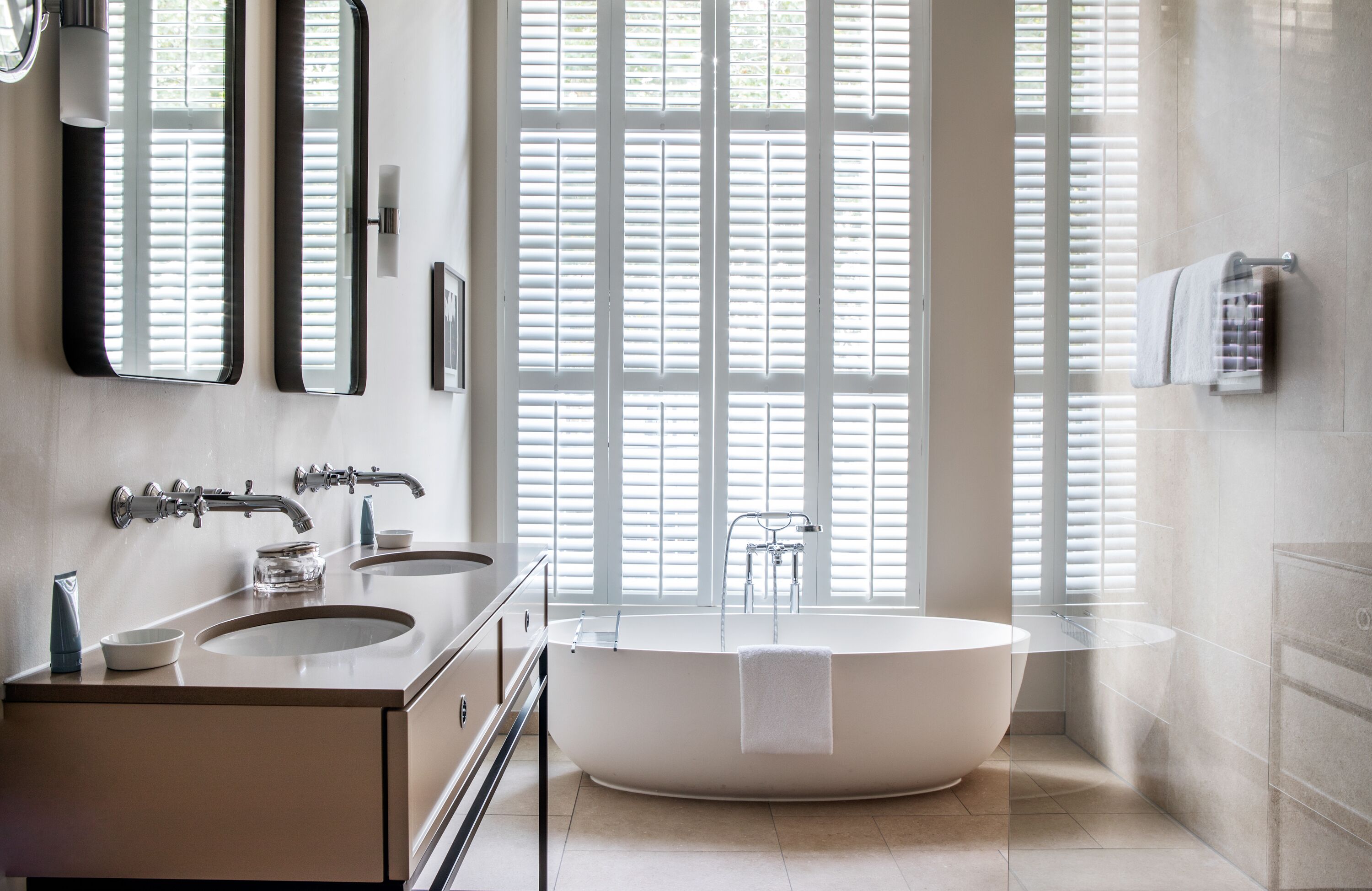 grand double room | bathroom | free toiletries, hair dryer, bathrobes, slippers