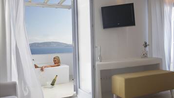 Deluxe Suite, Sea View with Indoor or Outdoor Hot Tub