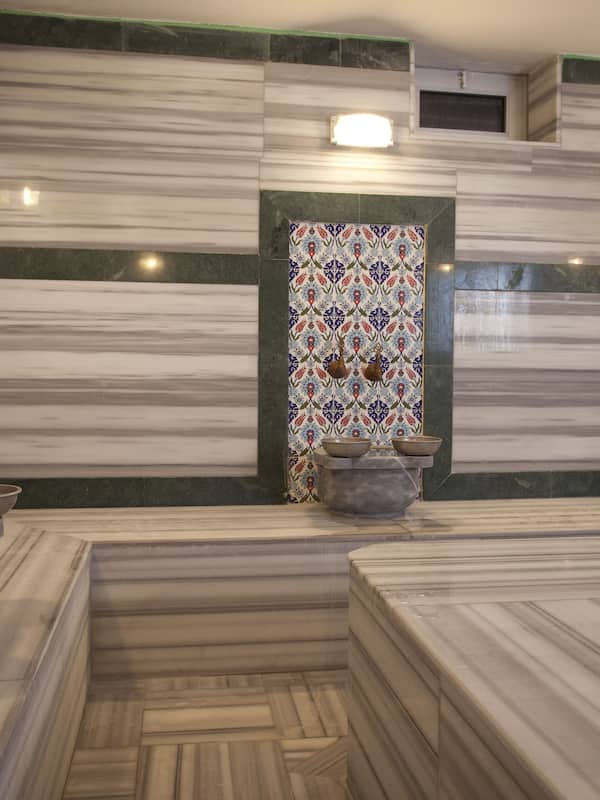 Turkish bath/hammam, aromatherapy, manicures and pedicures, massages