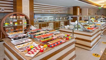 2 Restaurants, Frühstück, Mittagessen, Abendessen, türkische Küche