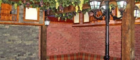 Breakfast, lunch and dinner served