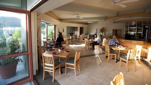 Breakfast, lunch and dinner served - Sadie's by The Sea (Pago Pago)