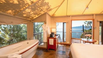Premium Tent, 1 King Bed, Jetted Tub, Ocean View | Private spa tub