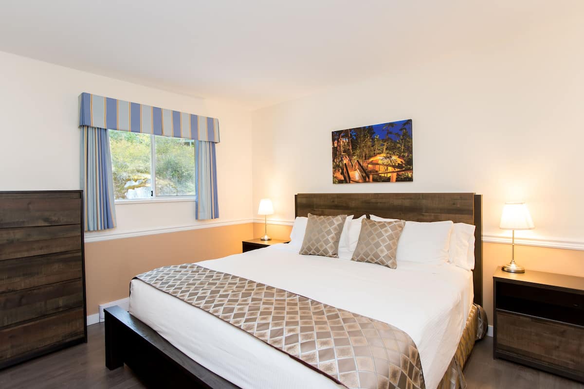 Deluxe huisje, 1 slaapkamer, patio, uitzicht op oceaan | 1 slaapkamer, luxe beddengoed, donzen dekbedden, pillowtop-bedden