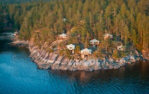 Exterior - Rockwater Secret Cove Resort (Halfmoon Bay)