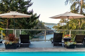 Seasonal outdoor pool, open 9:00 AM to 9:00 PM, pool umbrellas - Rockwater Secret Cove Resort (Halfmoon Bay)