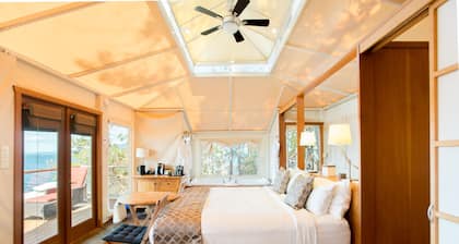 Rockwater Secret Cove Resort