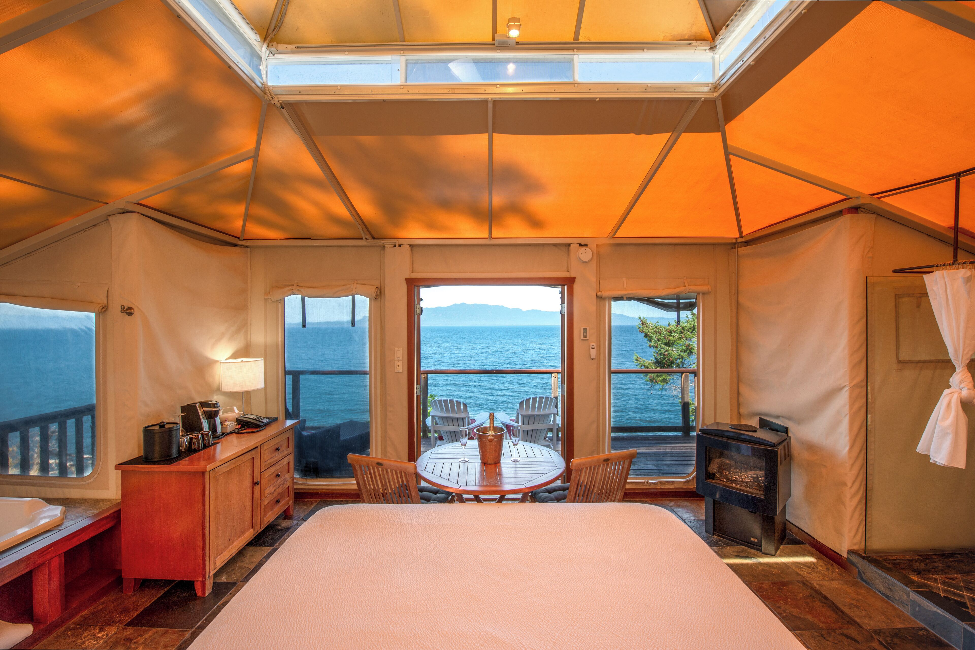 Signature Tent, 1 King Bed, Jetted Tub, Ocean View | Premium bedding, down comforters, pillowtop beds, iron/ironing board