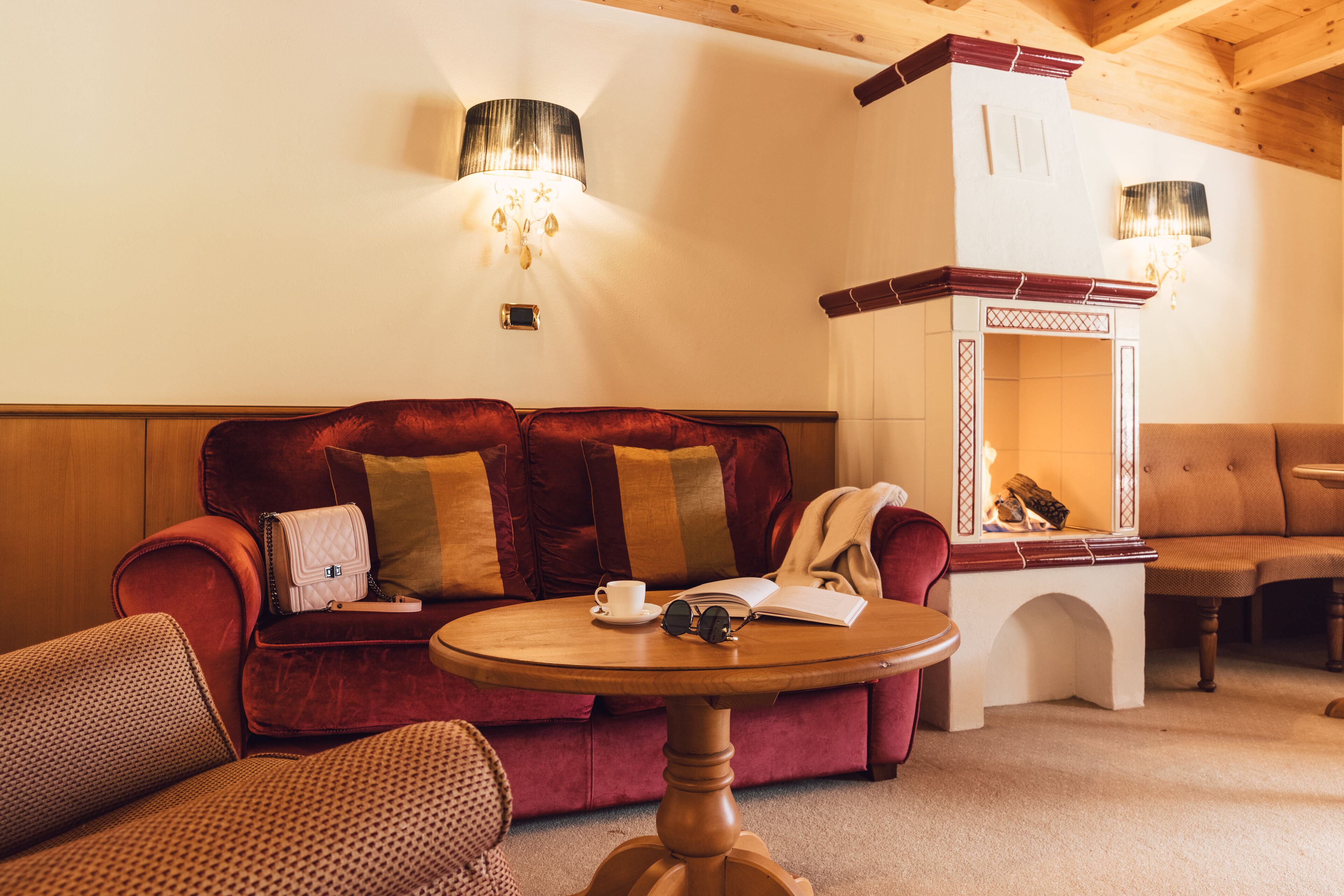 suite (private spa) | premium bedding, down duvets, minibar, in-room safe