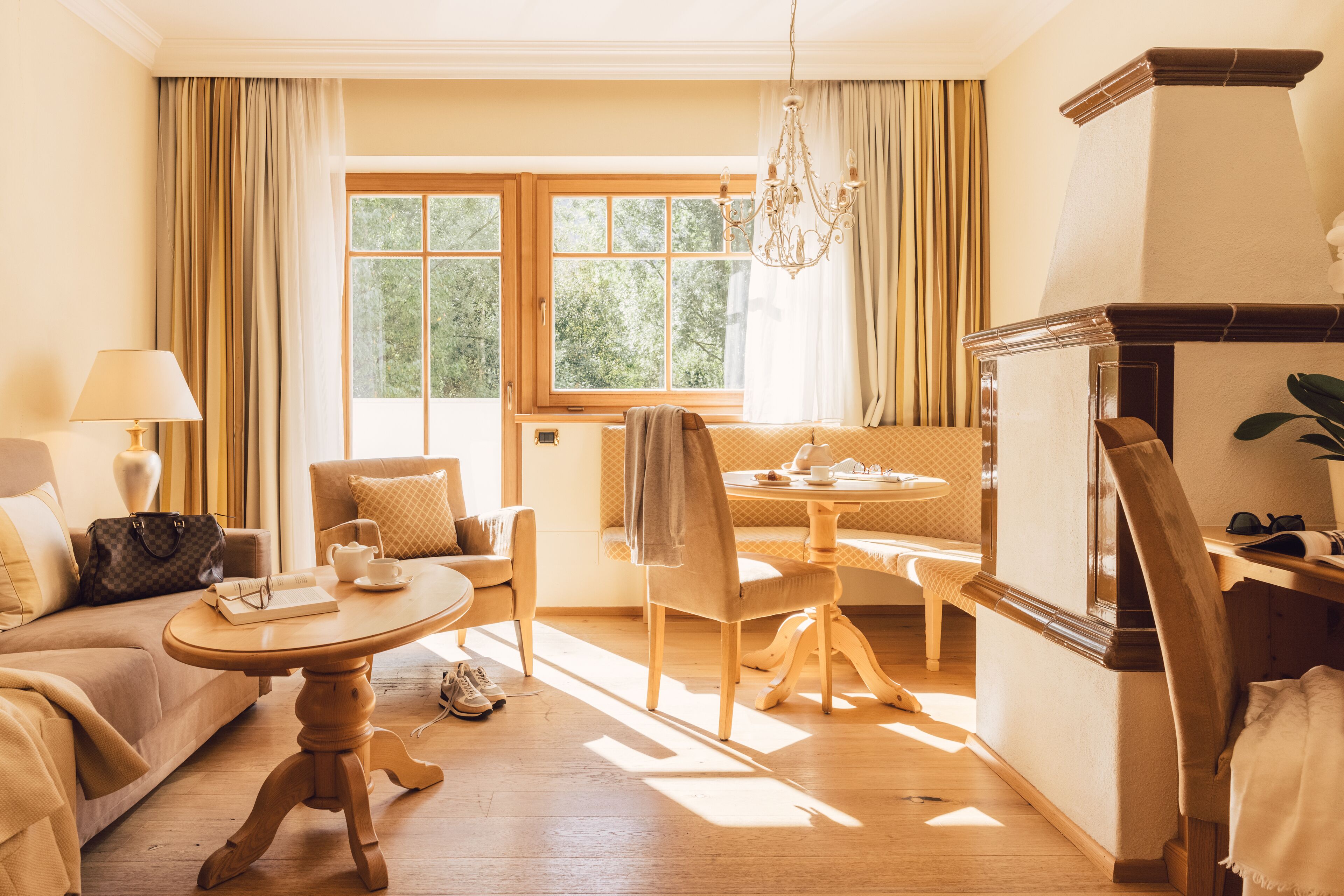 suite (naturell) | premium bedding, down duvets, minibar, in-room safe