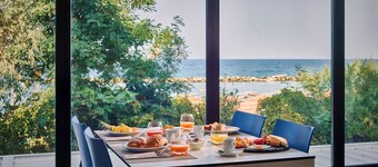  Serena Majestic Hotel