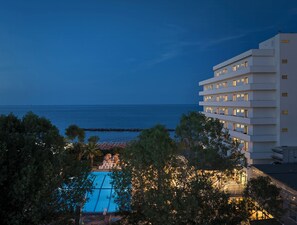 Front of property - Serena Majestic Hotel (Montesilvano)