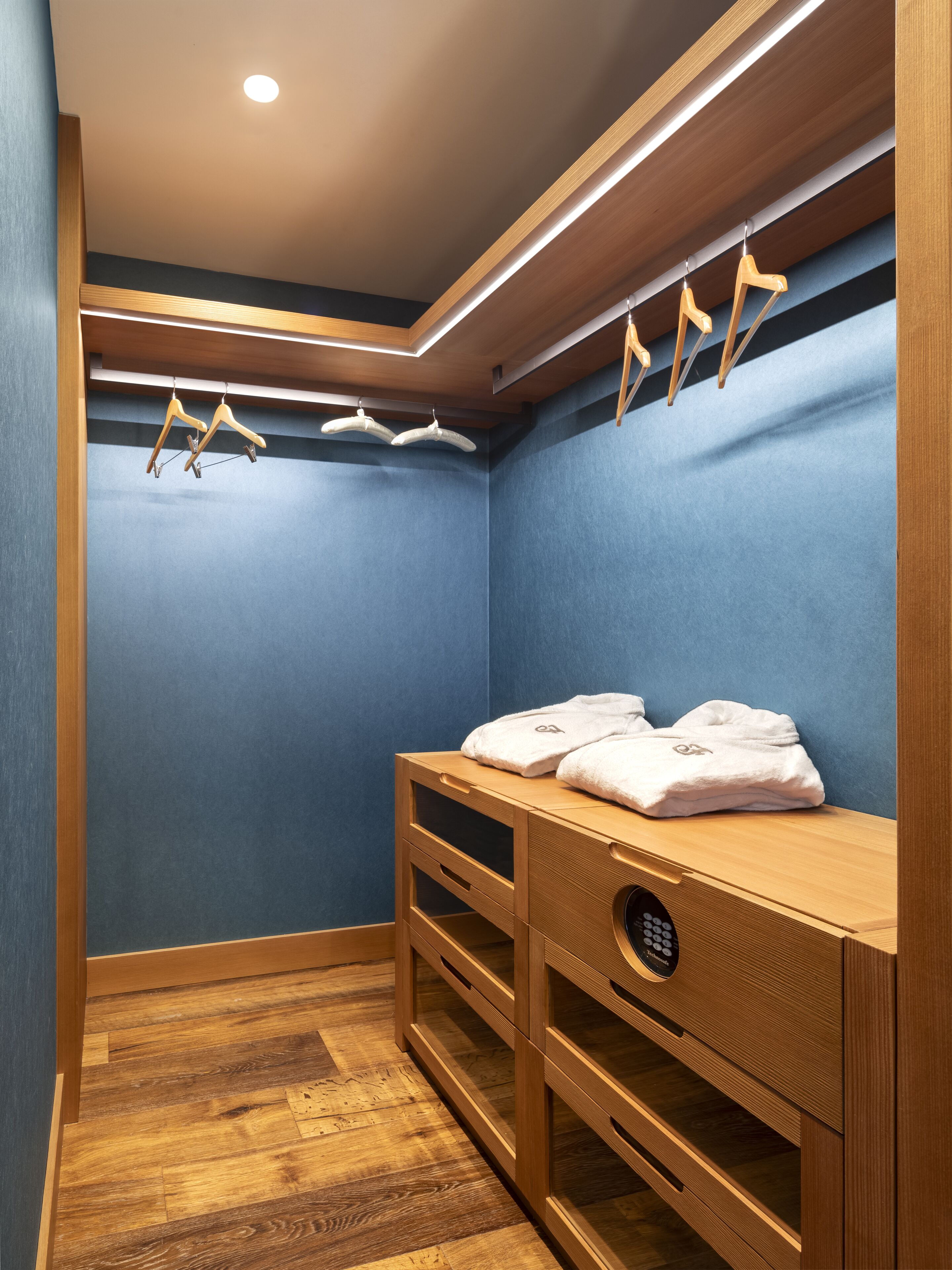 penthouse suite with spa access | premium bedding, down duvets, minibar, in-room safe