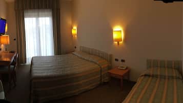 Minibar, bureau, chambres insonorisées, Wi-Fi gratuit