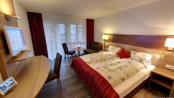 1 sovrum, allergitestade sÀngklÀder och vÀrdeförvaringsskÄp pÄ rummet