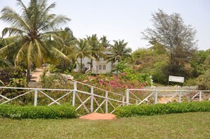 Property grounds - Colonia Santa Maria (Baga)