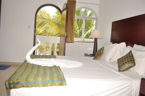 Superior room | Premium bedding, Select Comfort beds, minibar, in-room safe - Colonia Santa Maria (Baga)