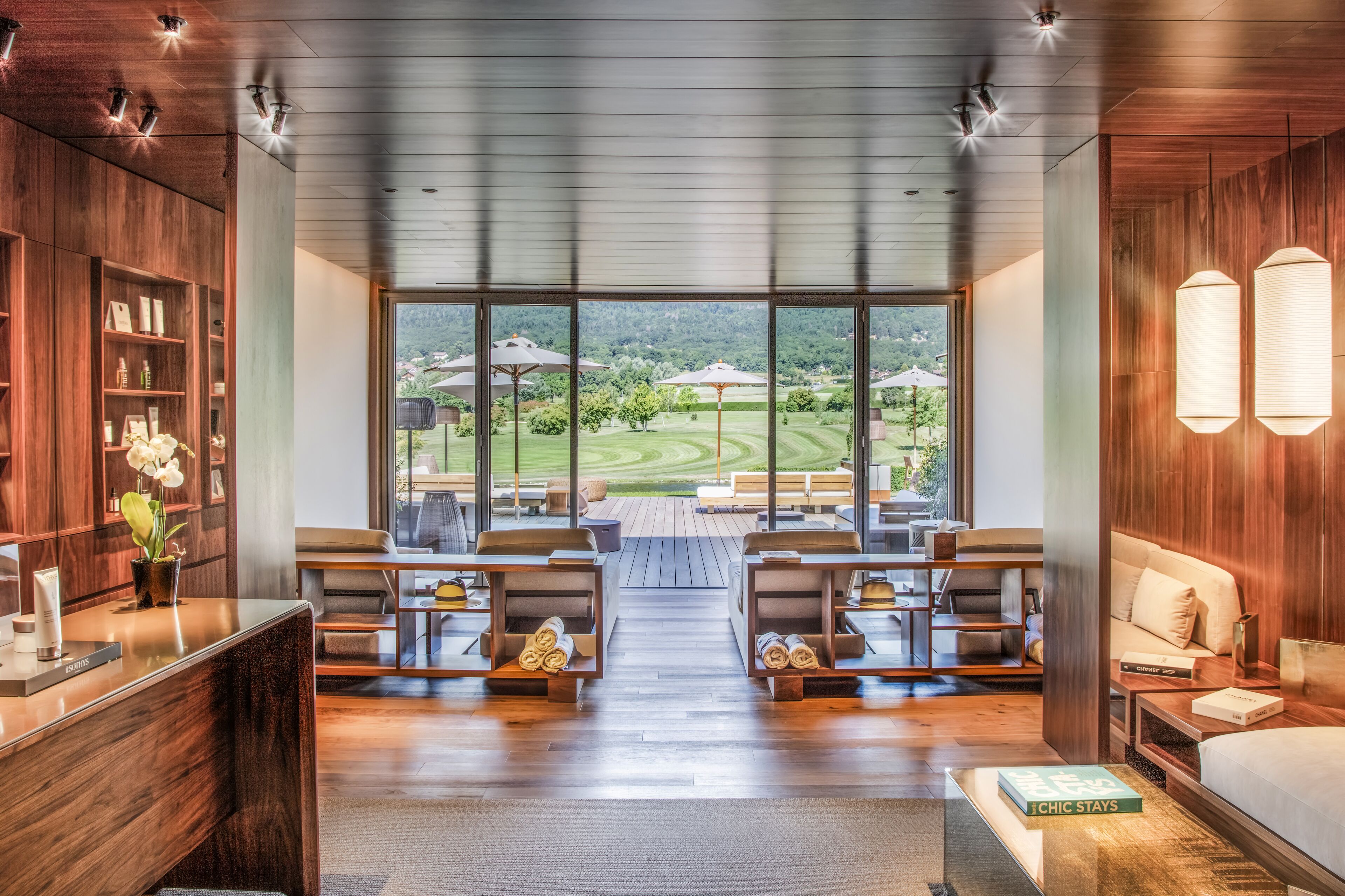 sauna, hot tub, steam room, hot springs/mineral springs