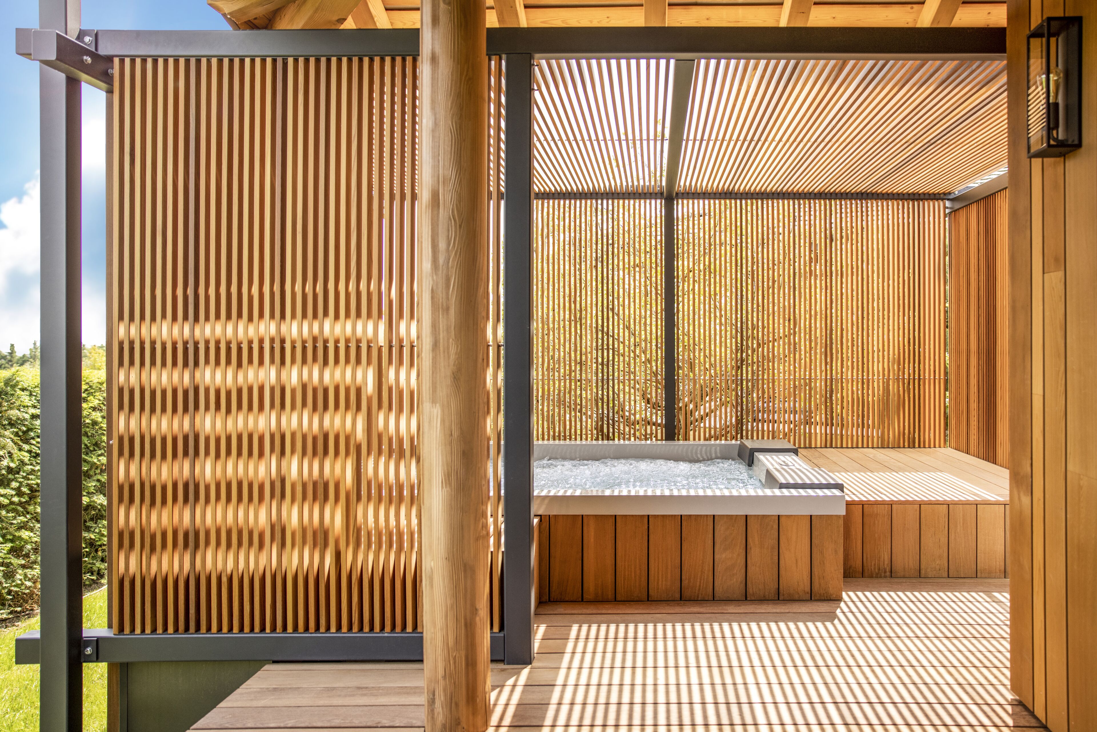 Junior Suite (Lodge Jacuzzi) | Premium bedding, minibar, in-room safe, desk