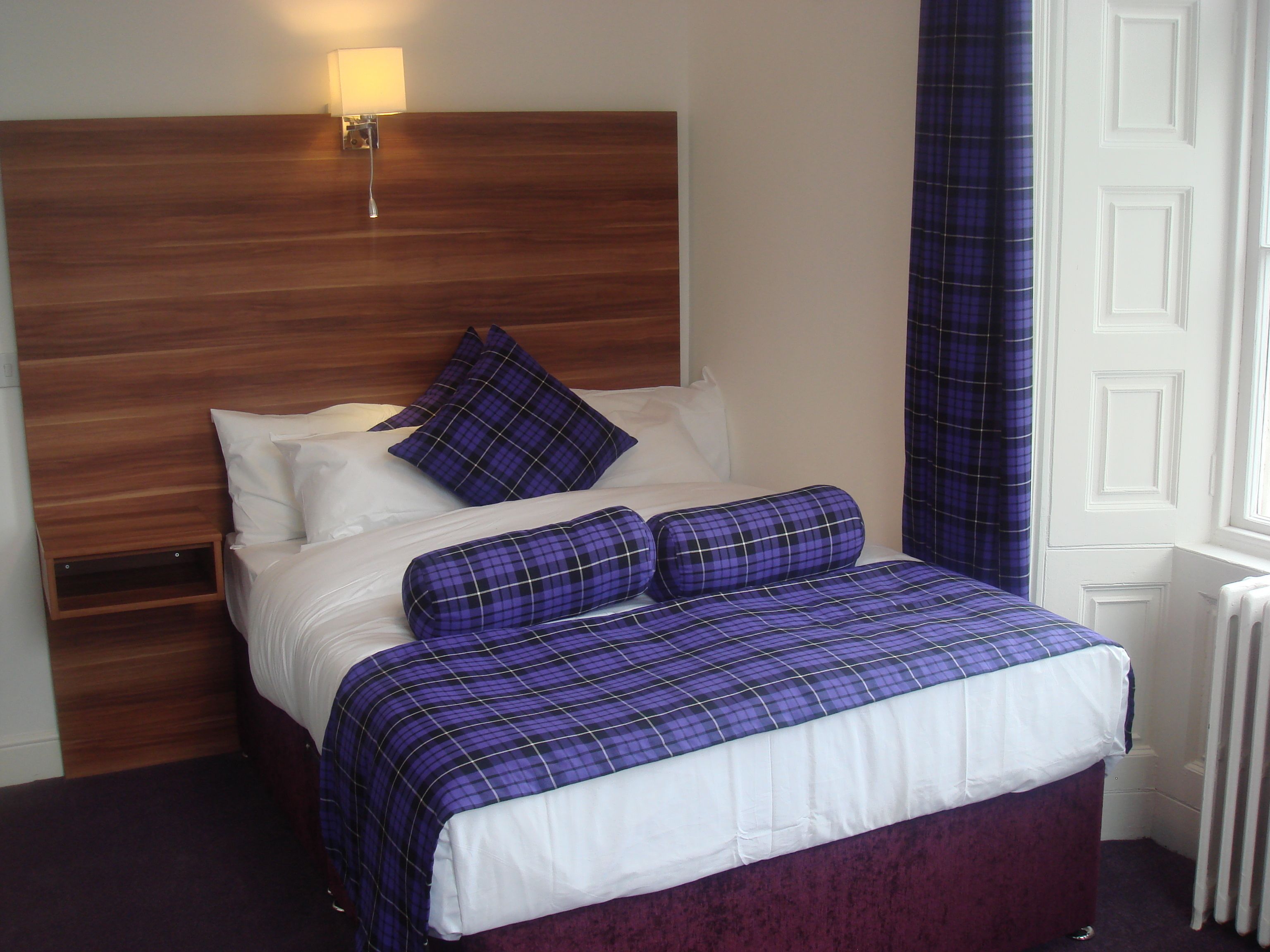deluxe triple room, ground floor | desk, soundproofing, iron/ironing board, free wifi