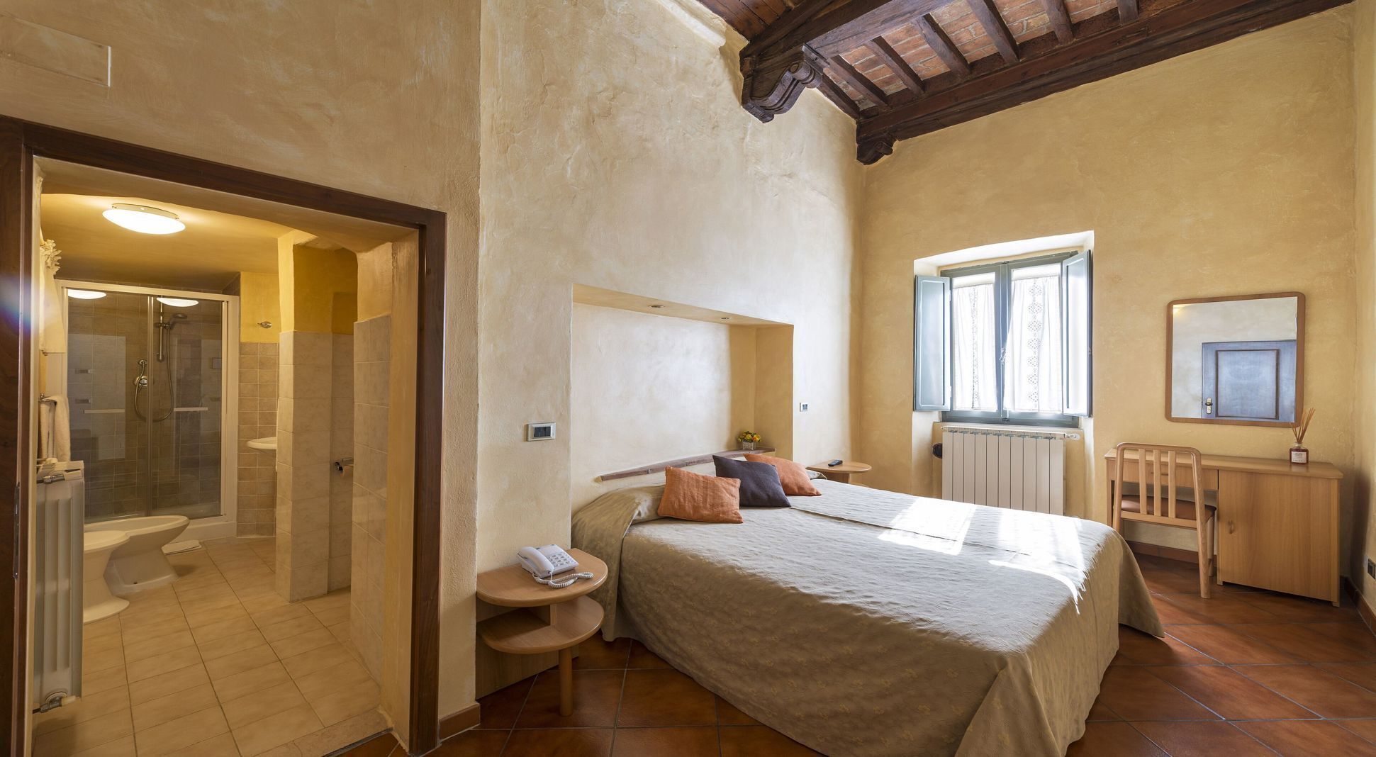 In-room safe, iron/ironing board, free WiFi, bed sheets
