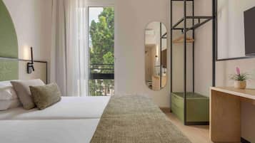 Classic Twin Room | In-room safe, desk, blackout drapes, free cribs/infant beds