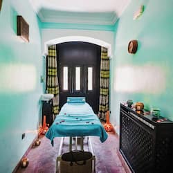 Un sauna, baño turco, baño turco/hammam, tratamientos corporales