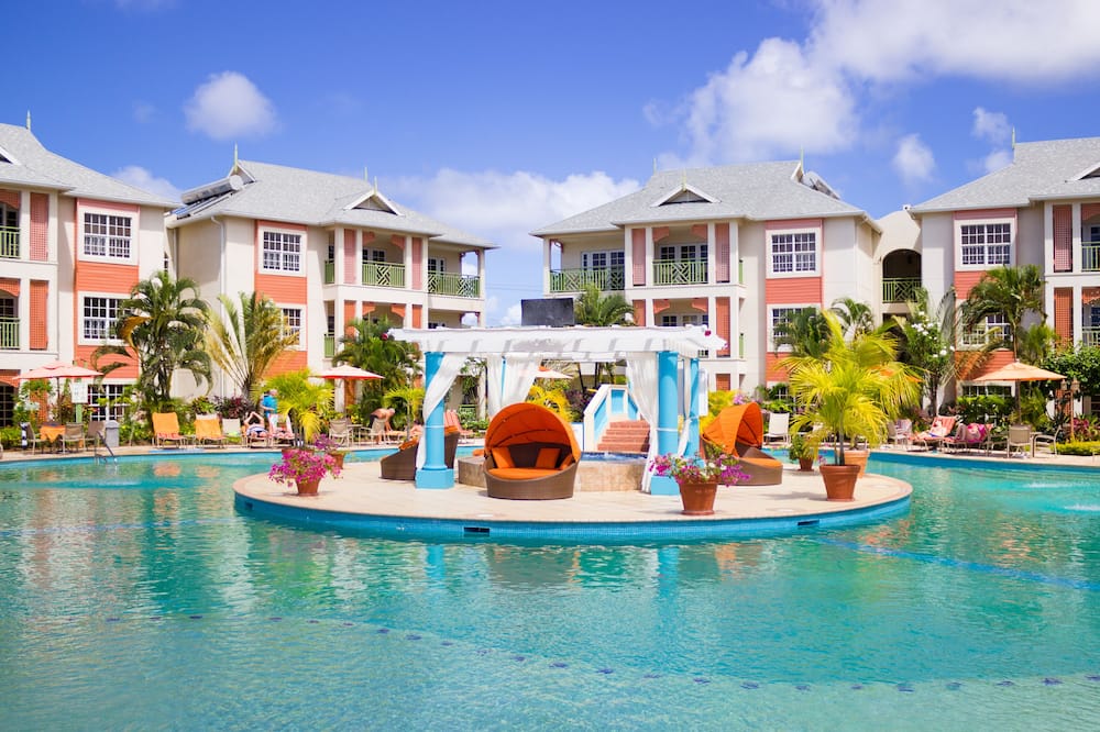 Bay Gardens Beach Resort and Spa