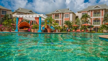 Outdoor pool, pool umbrellas, sun loungers