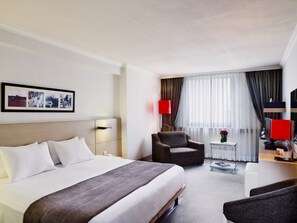 Ropa de cama hipoalergénica y minibar 