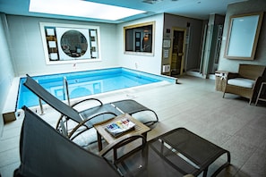 Indoor pool - Eresin Hotels Taxim & Premier (Istanbul)
