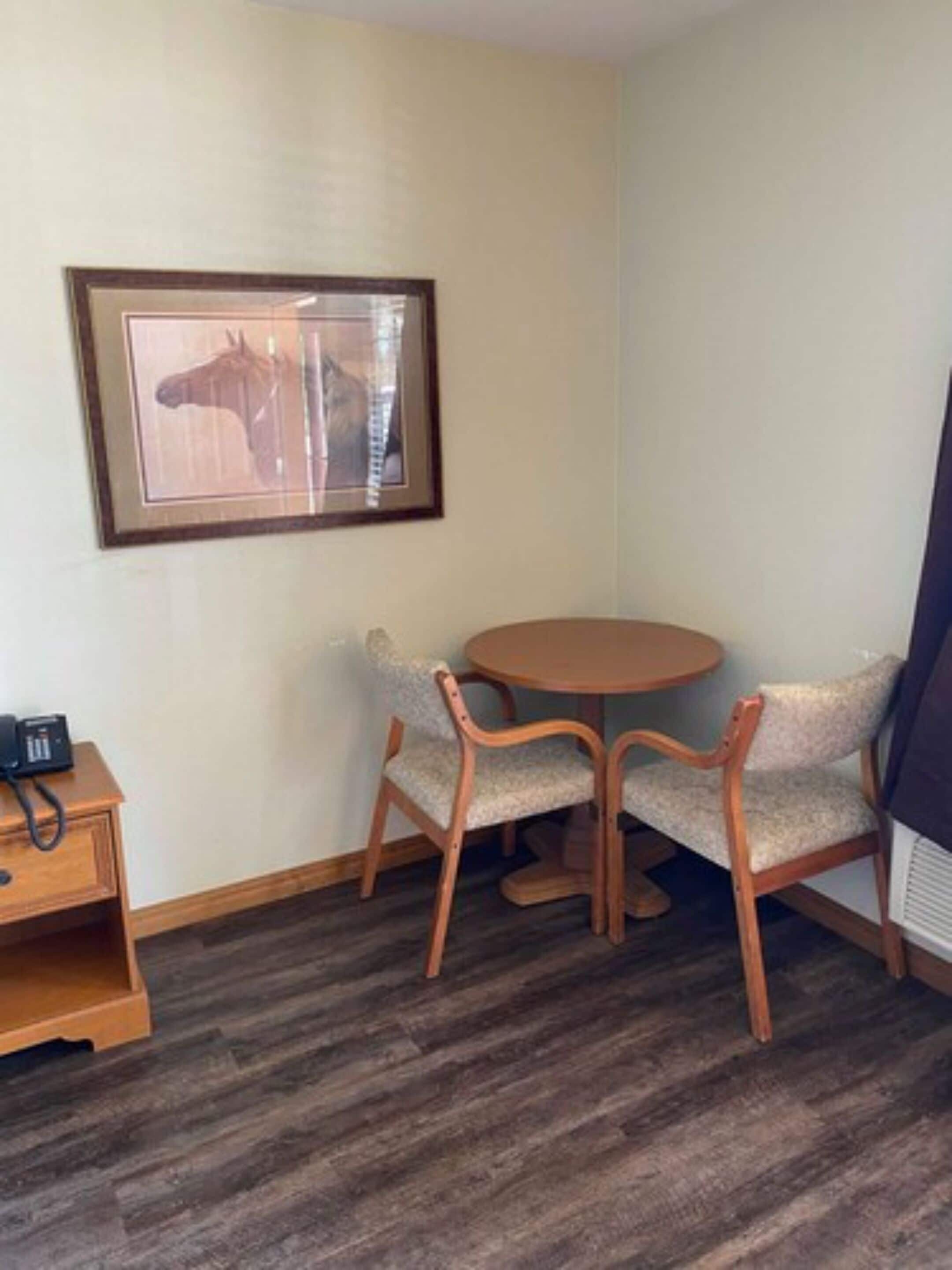 standard room, 2 queen beds, non smoking | desk, iron/ironing board, bed sheets