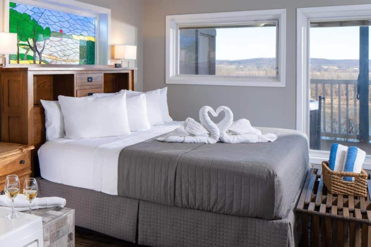 Suite, Whirlpool, Blick auf den Weinberg