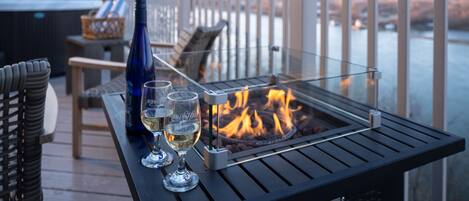 Suite, hidromasaje, vista al río | Terraza o patio