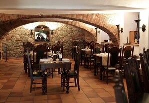 2 restaurants, lunch, dinner served; local cuisine - Seeschloss Schorssow (Schorssow)