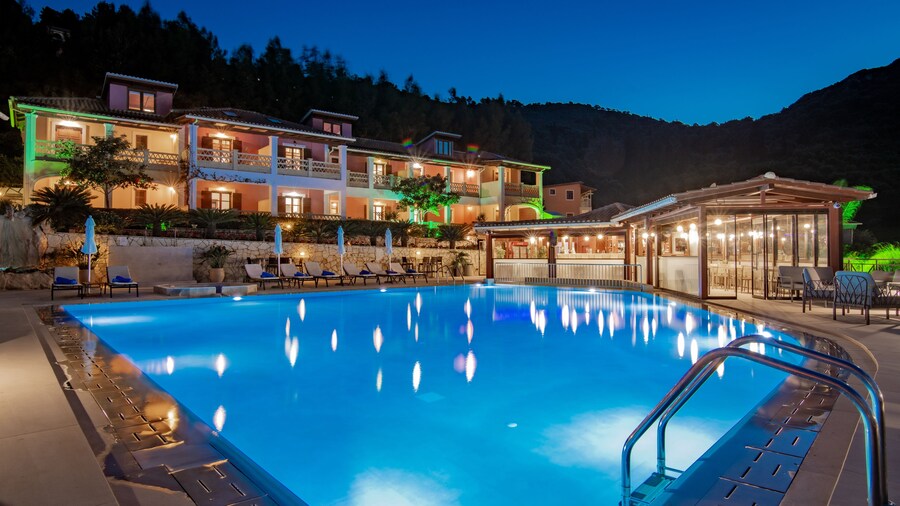 Sea View Village - Studios & Apartments