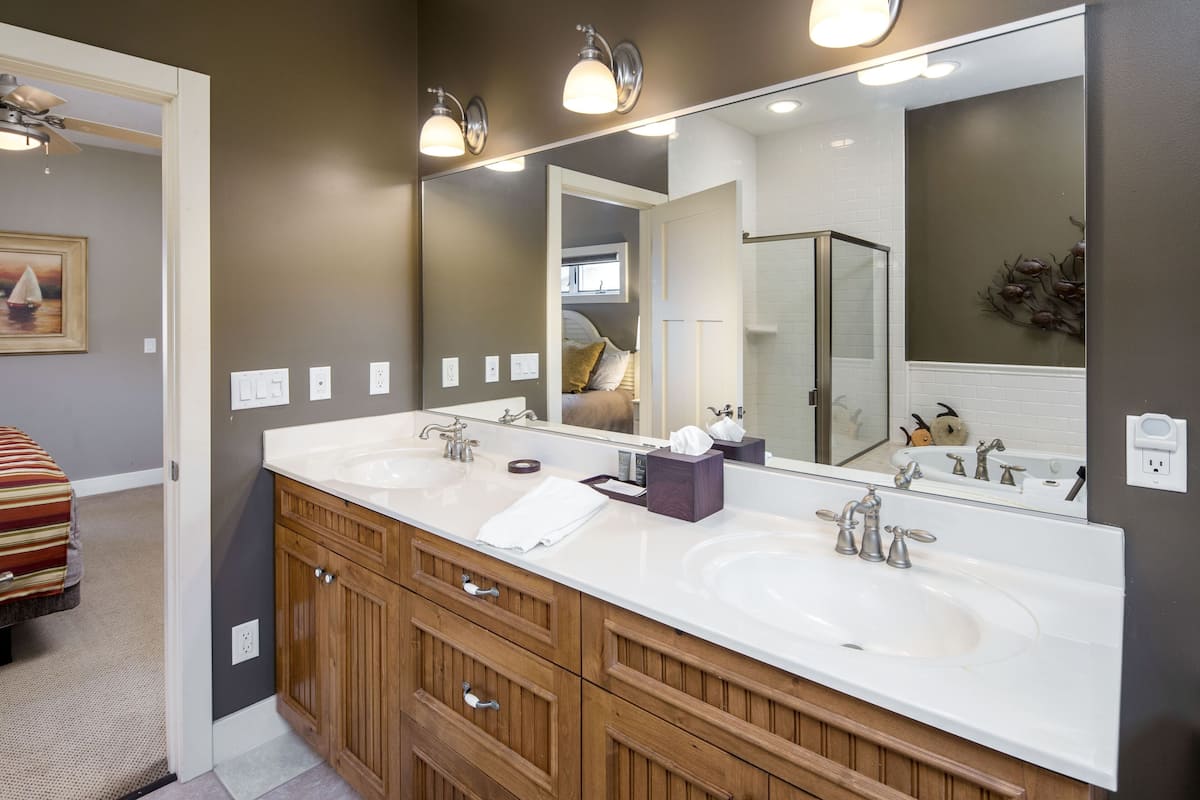 free toiletries, hair dryer, towels