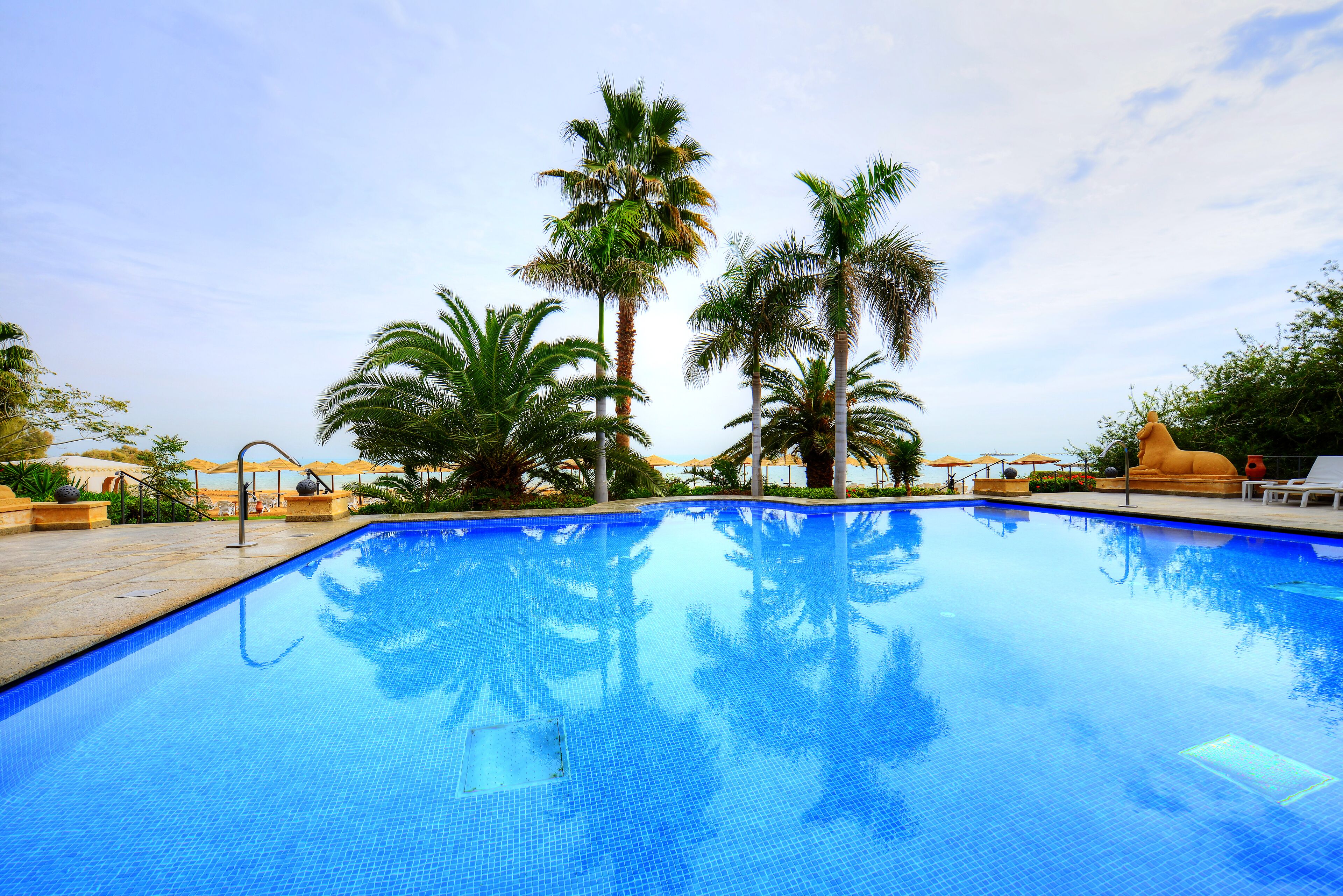 Turkish bath, body treatments, hydrotherapy, Thai massages, body wraps