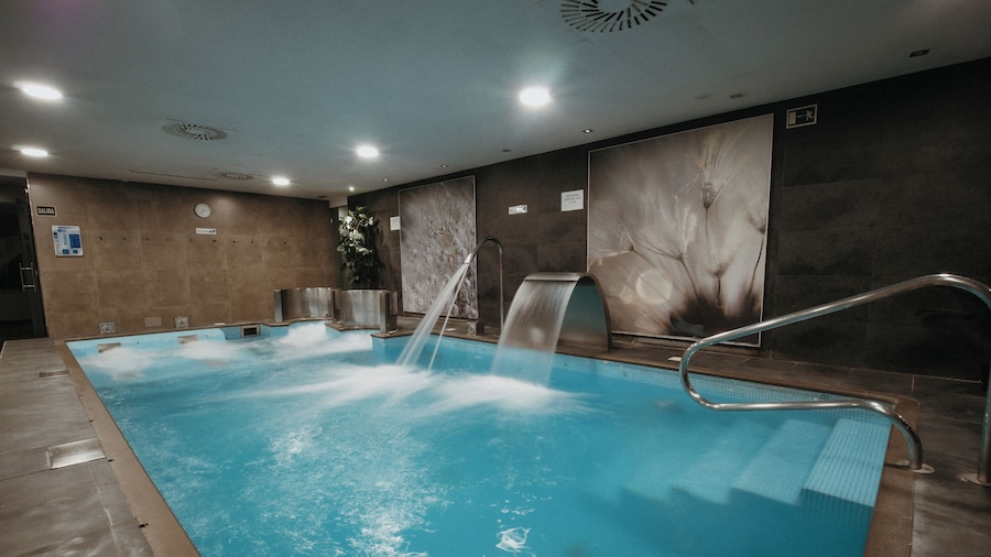 AZZ Asturias Langrehotel & Spa