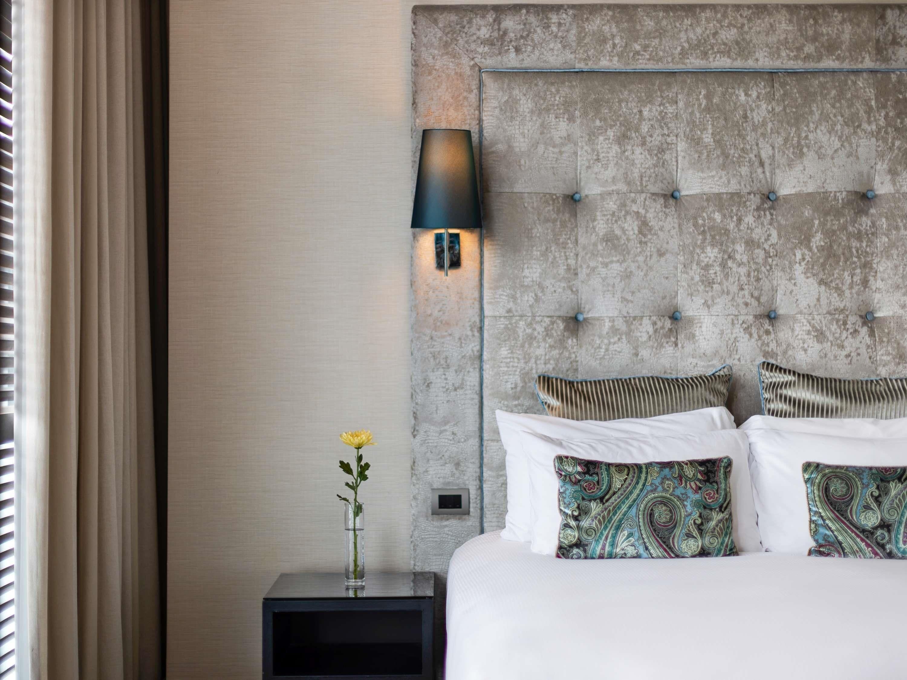 Superior Room, 1 King Bed, Accessible (Accessible)