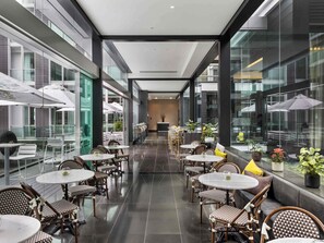 Exterior - Sofitel Auckland Viaduct Harbour (Auckland)