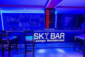 3 bars/lounges, poolside bar - Menzeh Zalagh (Fes)
