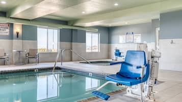 Indoor pool, sun loungers