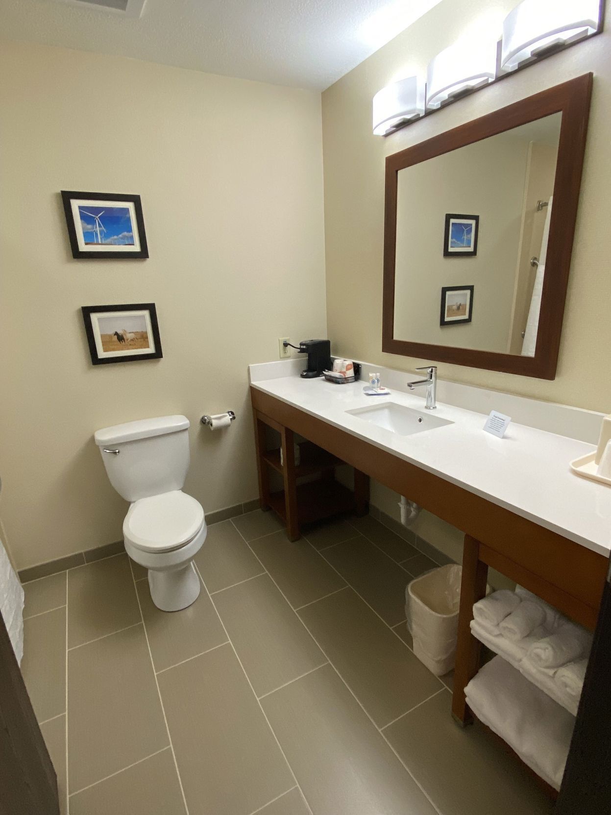 Bathroom | Hair dryer, towels